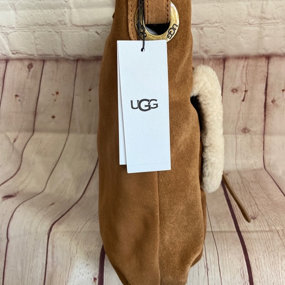 ✨✨ Host Pick ✨✨UGG® Heritage Hobo - Picture 7 of 14
